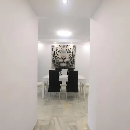 1080 - Golden Jacuzzi Apartmán Marbella