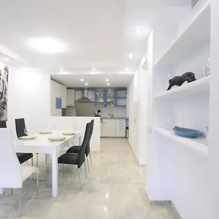 1080 - Golden Jacuzzi Appartement *