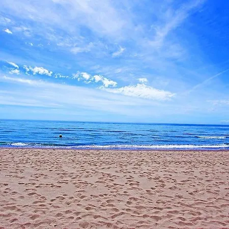 1080 - Golden Jacuzzi *