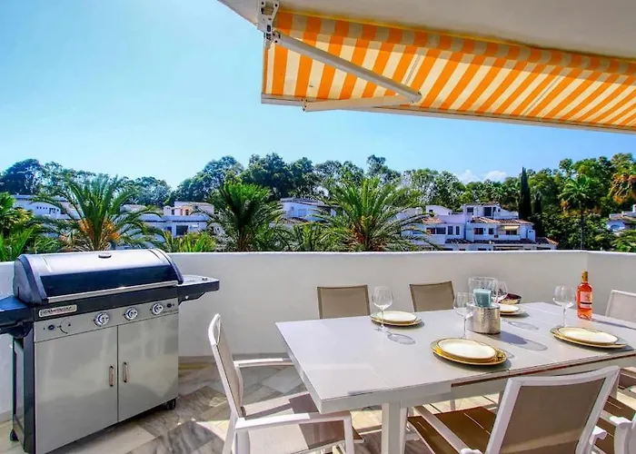 1080 - Golden Jacuzzi Marbella