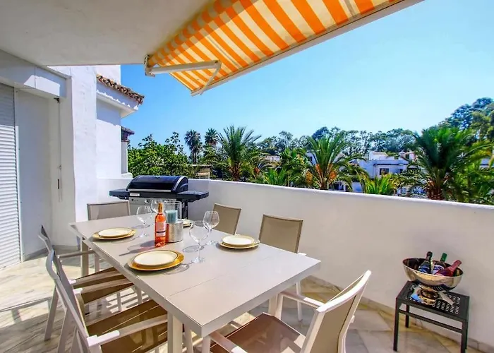 1080 - Golden Jacuzzi Apartamento Marbella