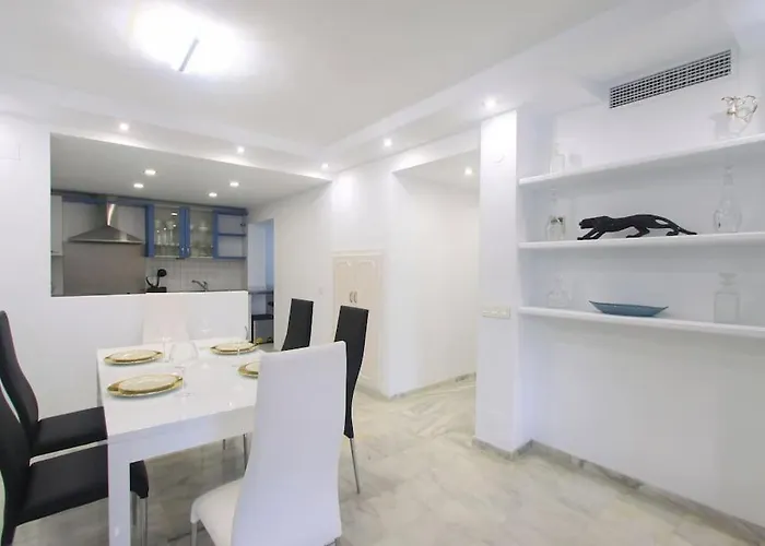 Apartamento 1080 - Golden Jacuzzi Marbella