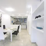 1080 - Golden Jacuzzi Apartamento *